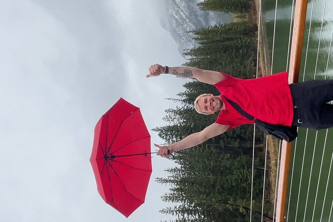 Banff Town Walking Tour Includes Refreshment and Sweet Treat - Shops, souvenirs, and time to browse