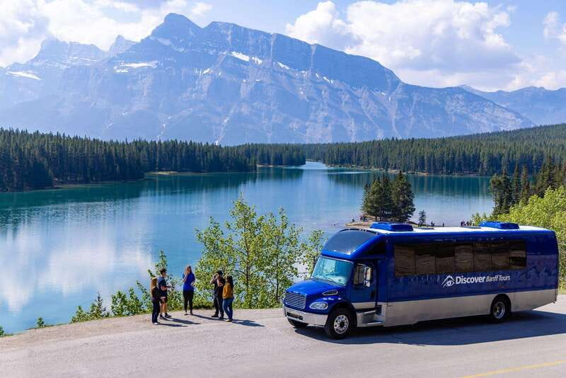 Banff: Wildlife and Sightseeing Minibus Tour - Tunnel Mountain Drive and the foothills
