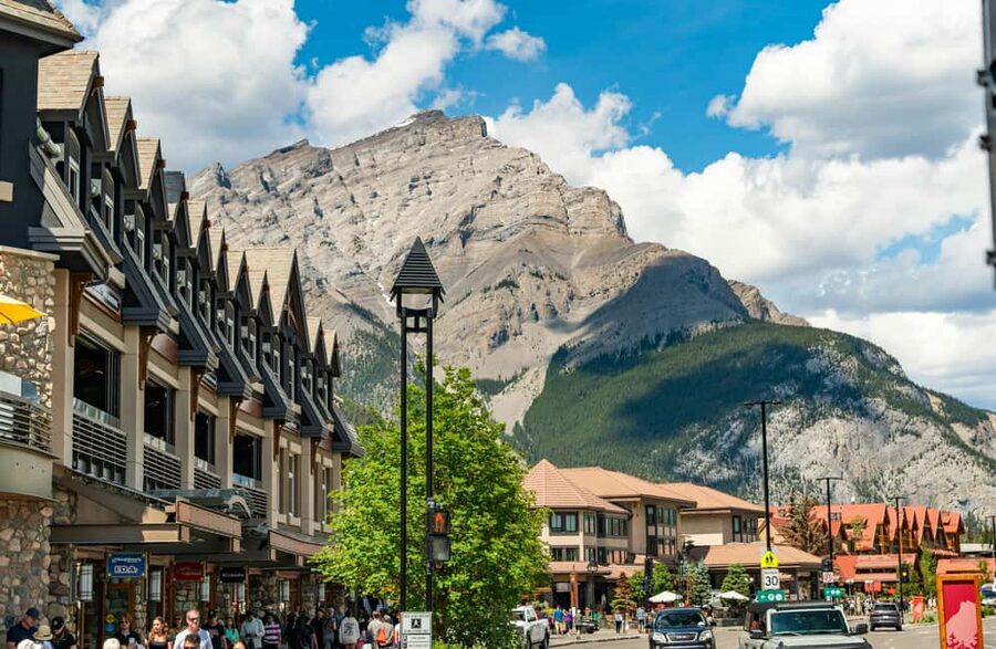 Banff, Yoho, and Jasper 2 Day Private Tour - The Columbia Icefield area, with an important extra cost