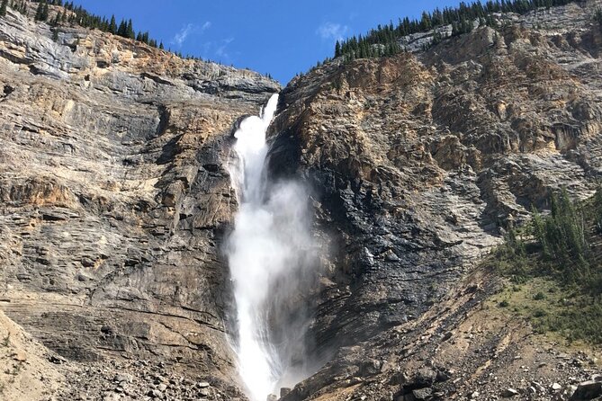 Banff Yoho Parks | Lake Louise | Moraine | Emerald - PRIVATE - The Guides Shape the Experience