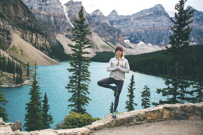 Banff Yoho Parks | Lake Louise | Moraine | Emerald - Private Tour - Moraine Lake gives you the boldest first view