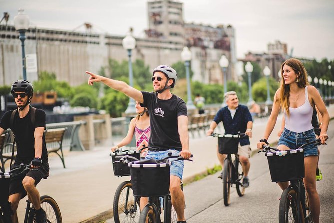 Bike / E-bike Tour : Downtown, Old Montreal, Waterfront by Fitz - Starting near Montreal’s historic waterfront