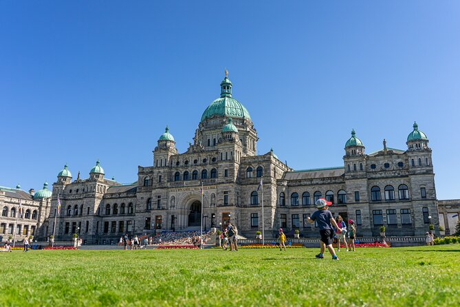 Butchart Gardens and Victoria Sightseeing Tour from Vancouver - Chinatown and Fan Tan Alley