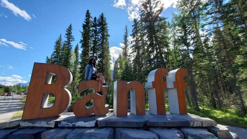 Calgary: 2-Day Banff National Park Highlights Summer Tour - Downtown Banff gives you a useful break