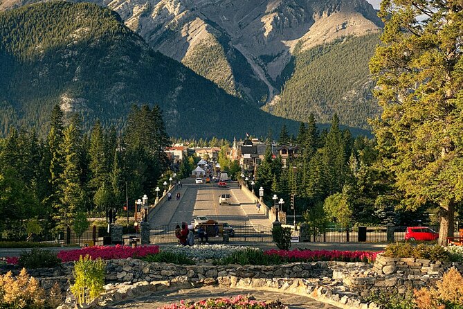 Calgary/Banff: Gondola, Upper Hot Spring, Bow Fall & Top 3 Lakes - The Upper Hot Springs stop needs a major update