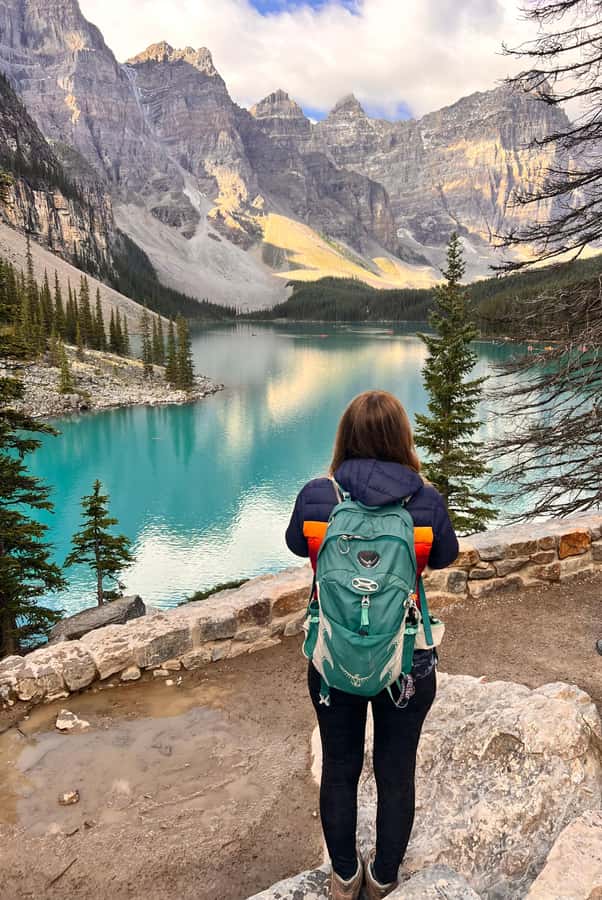 Calgary, Banff: Lake louise , Moraine ,Emerald Lake day Tour - Johnston Canyon Lower and Upper Falls