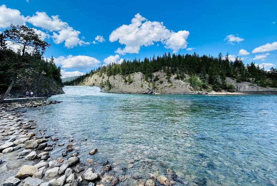 Calgary/Canmore/Banff: BEST of BANFF with LAKES Group Tour - Four quick stops around Banff