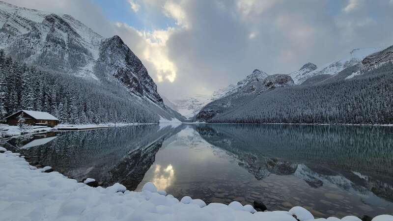 Calgary: Canmore, Banff, Lake Louise - Gondola Included - Canmore brings the day back to a smaller town