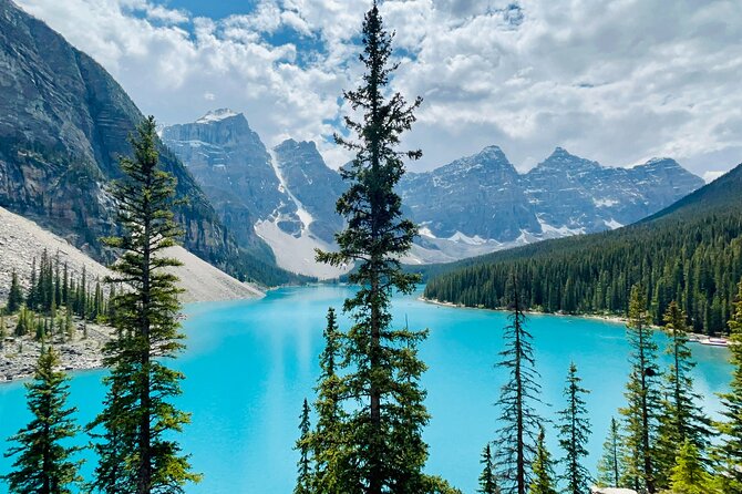 Calgary/Canmore/Banff: Moraine Lake & Lake Louise Return Shuttle - Why this shuttle works for a first look at Banff