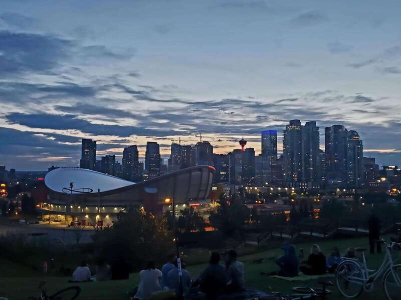 Calgary City Tour & Yamnuska Wolfdog Sanctuary Private Tour - Key points to know before booking