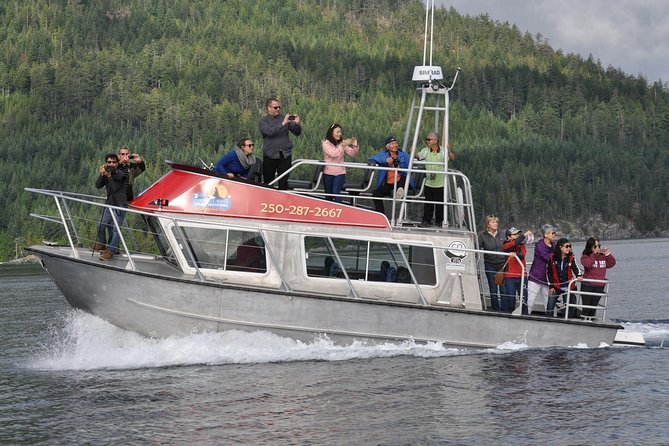 Campbell River: Bute Inlet Grizzly-Watching Tour & Boat Ride - Leaving Campbell River on the covered speedboat