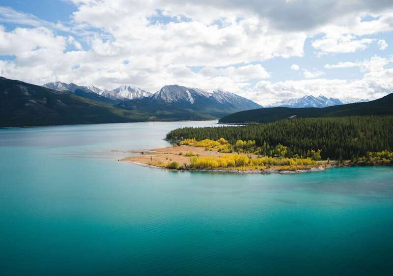 Canadian Rockies: Helicopter Flight with Exploration Hike - Key points to know before you book