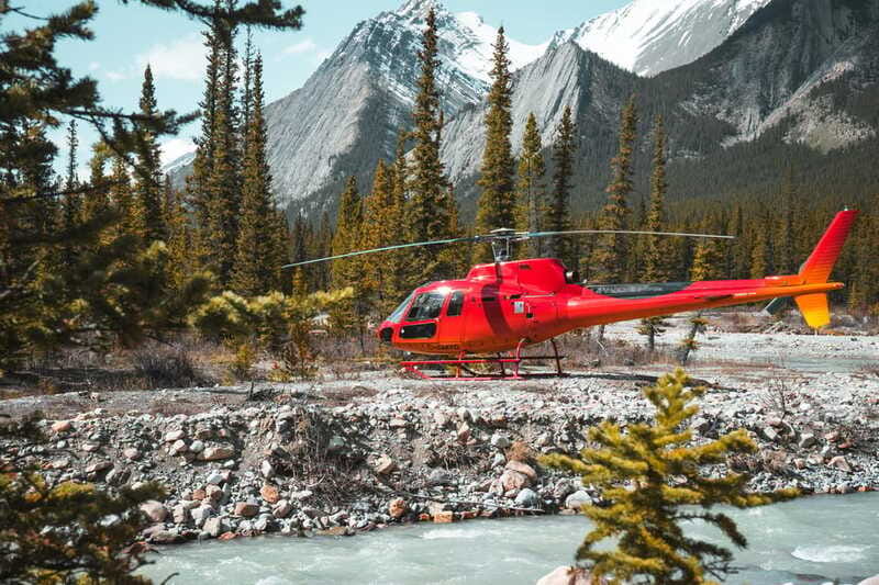 Canadian Rockies: Private Helicopter Tour and Hike for Two - Timing, weather, and simple planning advice