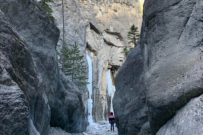 Canmore: Canyons & Cave Paintings - 2.5hr Hiking Tour - Safety, equipment, and weather concerns