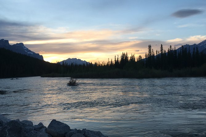 Canmore: Stargazing and Nature by Nightfall Walking Tour - 2hr - A guide-led evening with local stories