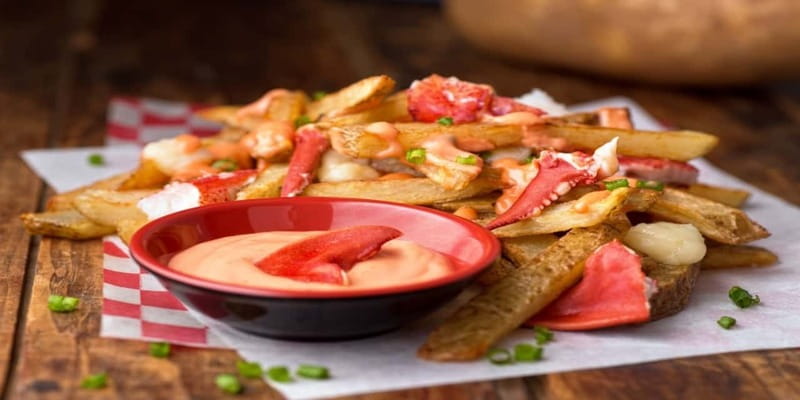 Charlottetown: Small Group Food Walking Tour - Province House, St. Dunstan’s, and Confederation Centre