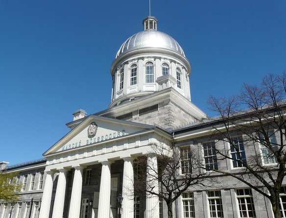 Christmas Walking Tour in Old Montreal - Key points to know before you book