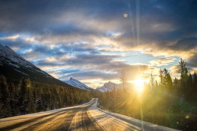 Columbia Icefield, Crowfoot Glacier and Bow ,Peyto Lake Tour - Johnston Canyon becomes the winter alternative
