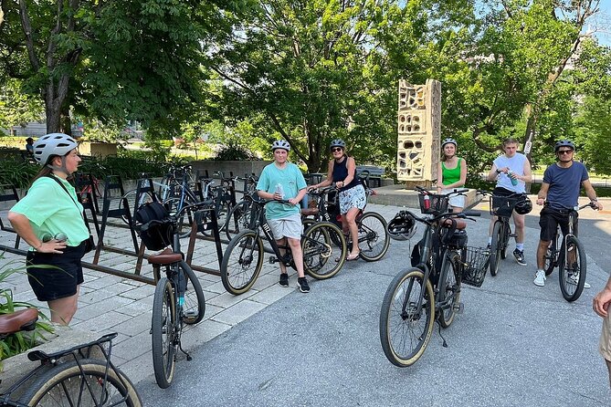 Daily Montreal Bike Rental- Be your own guide in Montreal - Getting the right size for a comfortable day