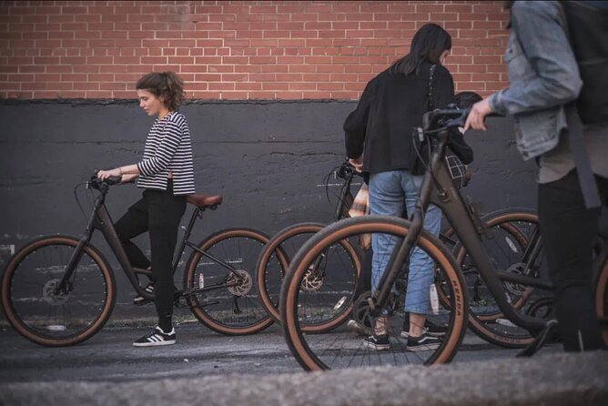 Daily Montreal Bike Rental- Be your own guide in Montreal - Mount Royal is the natural first target