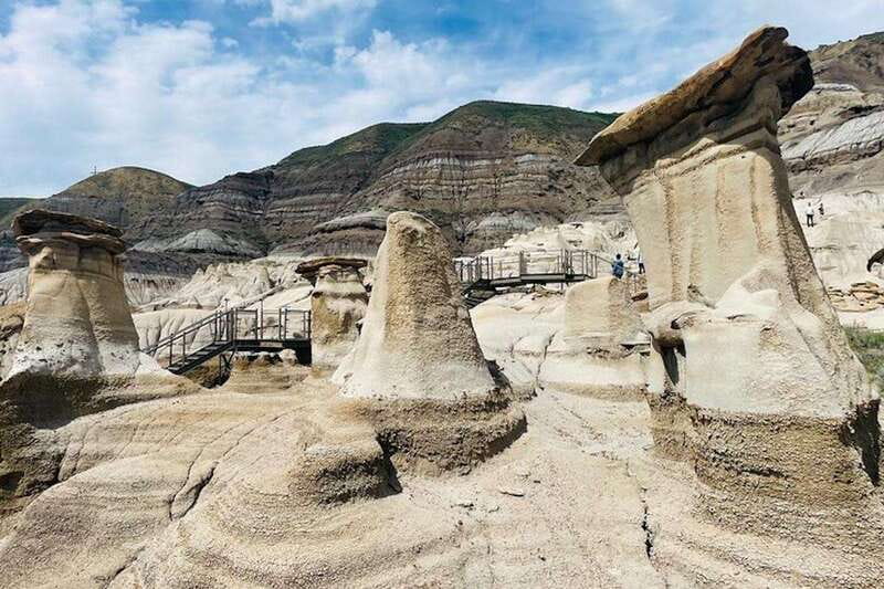 Day of Dinosaurs and Hoodoos From Calgary to the Badlands - Wayne, the Last Chance Saloon, and the smaller stops