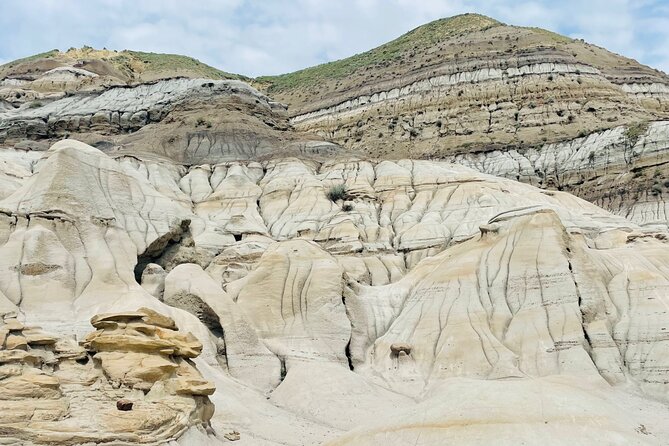 Day of Dinosaurs & Hoodoos from Calgary to Drumheller Badlands - The giant dinosaur is a quick photo stop