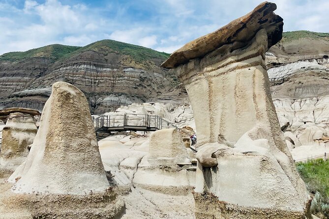 Day of Dinosaurs & Hoodoos from Calgary to Drumheller Badlands - Horseshoe Canyon starts the day with wide views