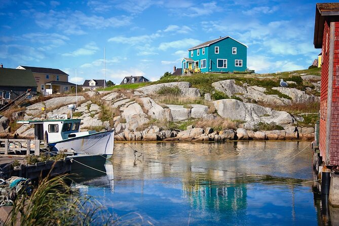 Day Trip to Lunenburg, Mahone Bay and Peggy's Cove from Halifax - Peggy’s Cove: granite, waves, and one famous lighthouse