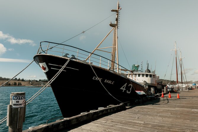 Discover Lunenburg and Mahone Bay Guided Tour - Key points at a glance
