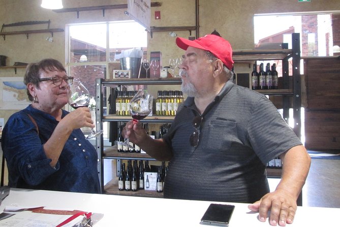 Discover Niagara's Hidden Gems on a Private Tour - Should you book this Niagara wine tour?