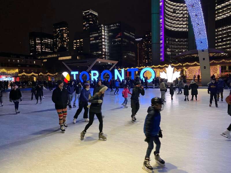 Downtown Toronto: Walking tour experience. English/Spanish - Guide style, flexibility, and access