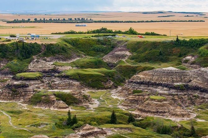 Drumheller: Royal Tyrrell Museum, Hoodoos and Horseshoe Canyon - What the $118.98 price really covers
