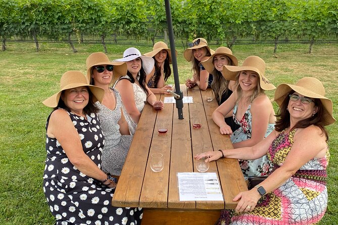 East Kelowna Half Day Wine Tour- Incl. Tasting Fees & Guide Grat! - Key points to know before booking