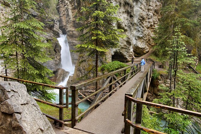 eBike and Hike Banff to Johnston Canyon small group guided program - Who should book this experience?