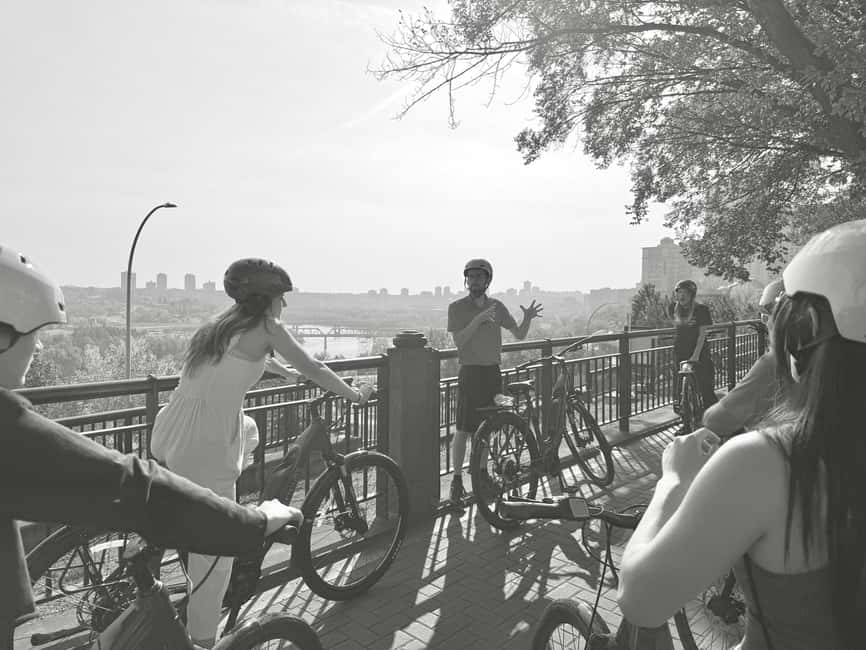 Edmonton: City Bike Tour, Highlights and River Valley - The University of Alberta and Edmonton’s academic side