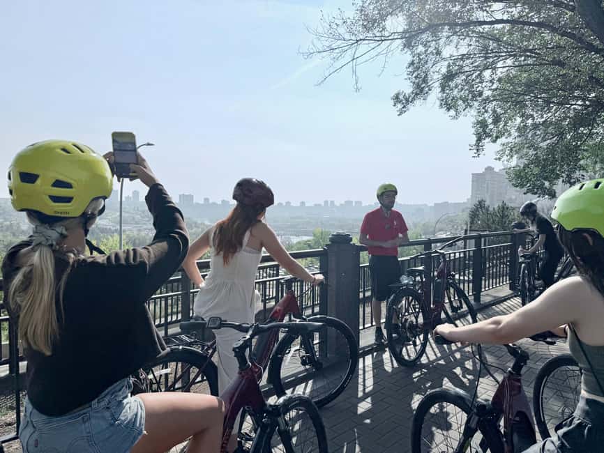 Edmonton: City Bike Tour, Highlights and River Valley - The Alberta Legislature sets the tone