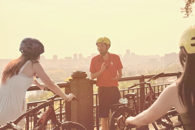Edmonton City Highlights 3 Hour Bike Tour, E-Bike Upgrade Avail. - Through the River Valley