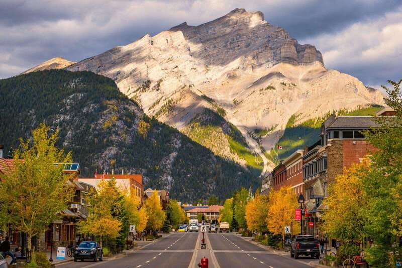 Emerald Lake,Lake Louise JohnstonCanyon&Banff Tour - Moraine Lake can change the whole day