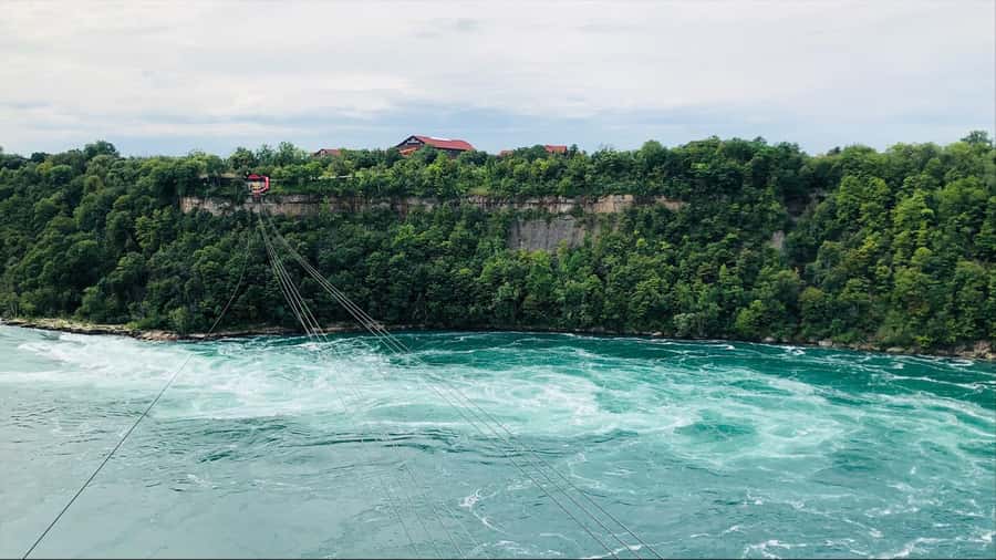 Epic Niagara Falls Private Tour w/ Tower, Journey & Boat - The drive connects the famous sights