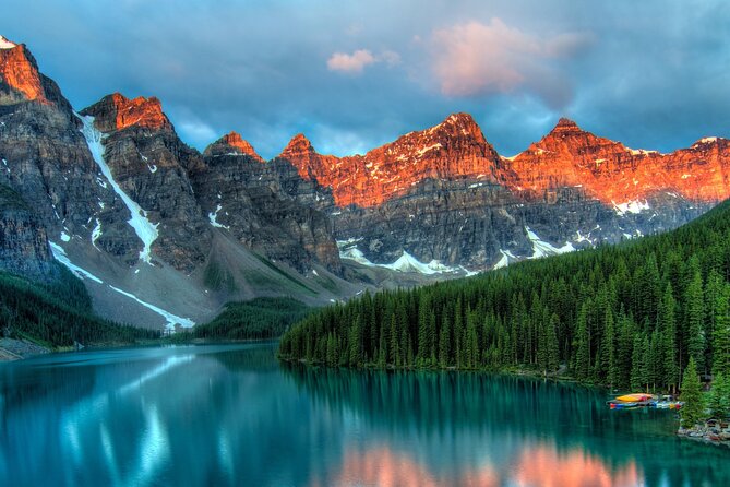 Experience Golden Hour at Moraine and Lake Louise - Weather can make or break the evening