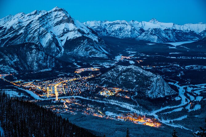 Explore Banff’s Wonders: Lake Louise, Moraine Lake, and Beyond - Banff viewpoint and the town stop
