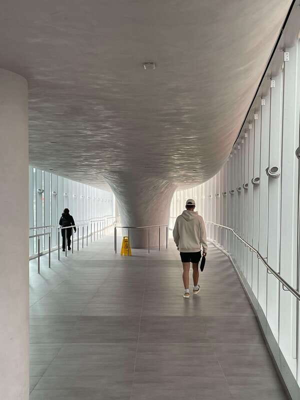Explore Underground city & Downtown. Great tour to stay warm - A five-minute Métro ride with a useful payoff