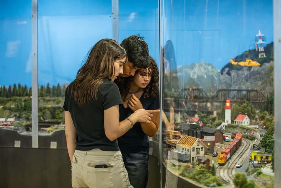 Exporail, the Canadian Railway Museum - The Tunnel Starts the Railway Story