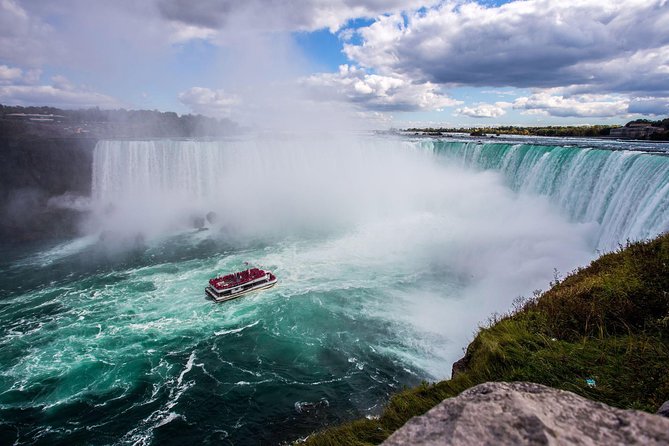Fall for Niagara Tour - Group size and the meaning of small-group
