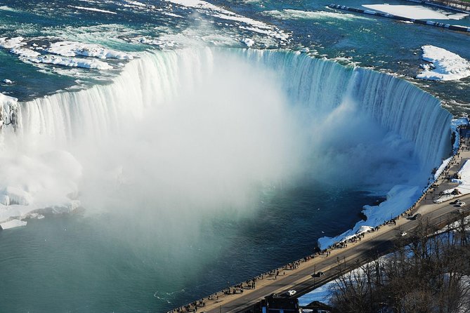 Fall for Niagara Tour - Three hours beside the Falls