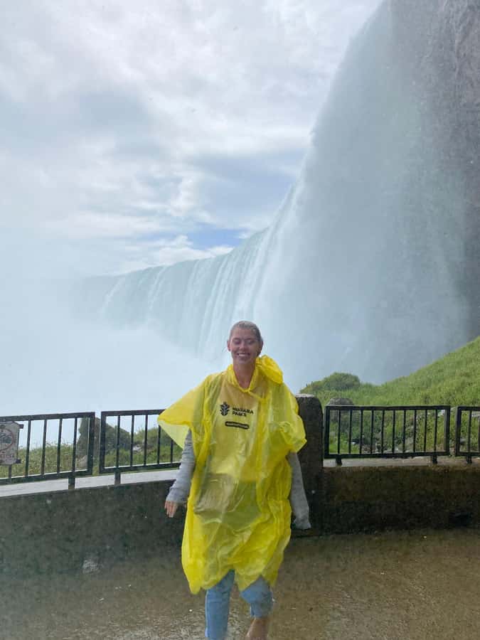 Falls Small Group Tour w/ Tower, Journey & Boat - From TO - Leaving Toronto in a small group