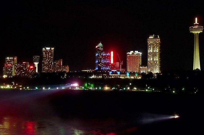 Fireworks and Falls Glow Canada Walking Tour and Skylon Tower - Fireworks finish the evening in the right place