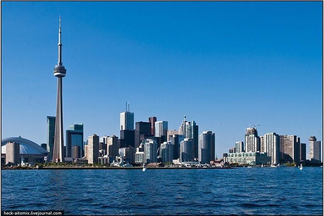 Fixed Price :- Private Transfers Niagara falls Hotel OR Pearson Toronto Airport - The drive to Toronto Pearson Airport