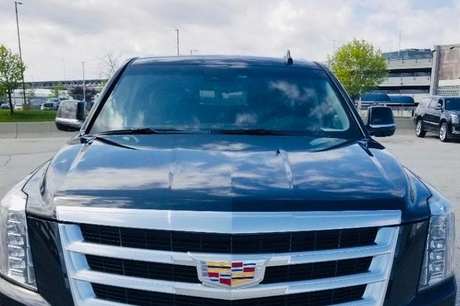 Fixed Price :- Private Transfers Niagara falls Hotel OR Pearson Toronto Airport - Who will get the most from this service?