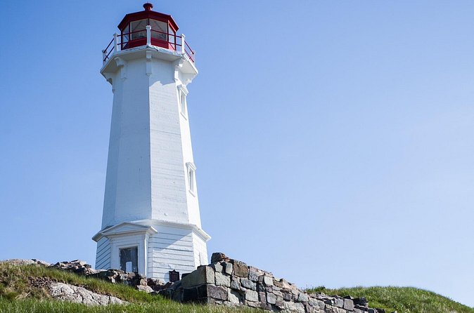 Fortress of Louisbourg Driving Tour from Sydney Nova Scotia - A small group can make the day feel personal